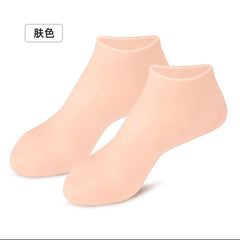 Silky Soft Moisture Gloves & Socks